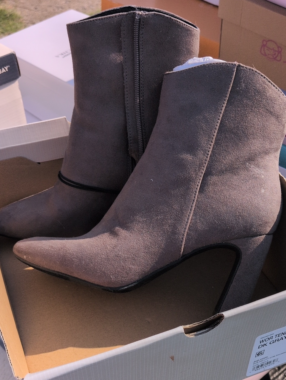 Stylish Gray Suede Pointed-Toe Block Heel Ankle Boots